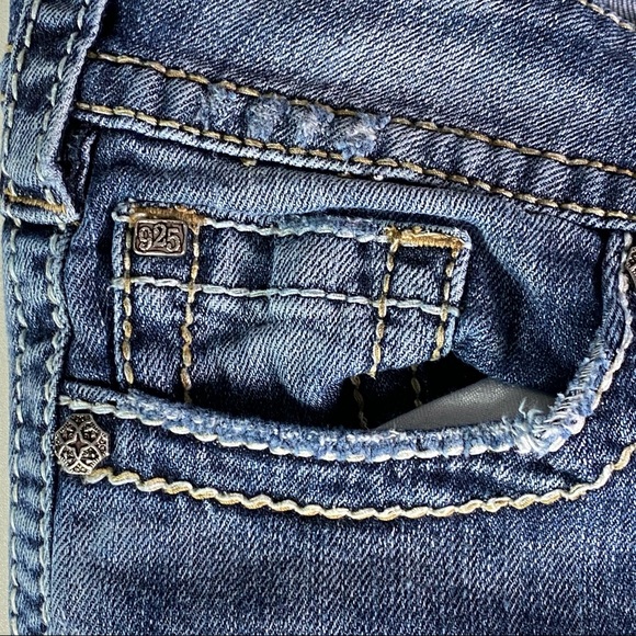 Silver Suki Surplus Bootcut Jeans, Two Tone Topstitching on Back Flap Pockets - Picture 10 of 15